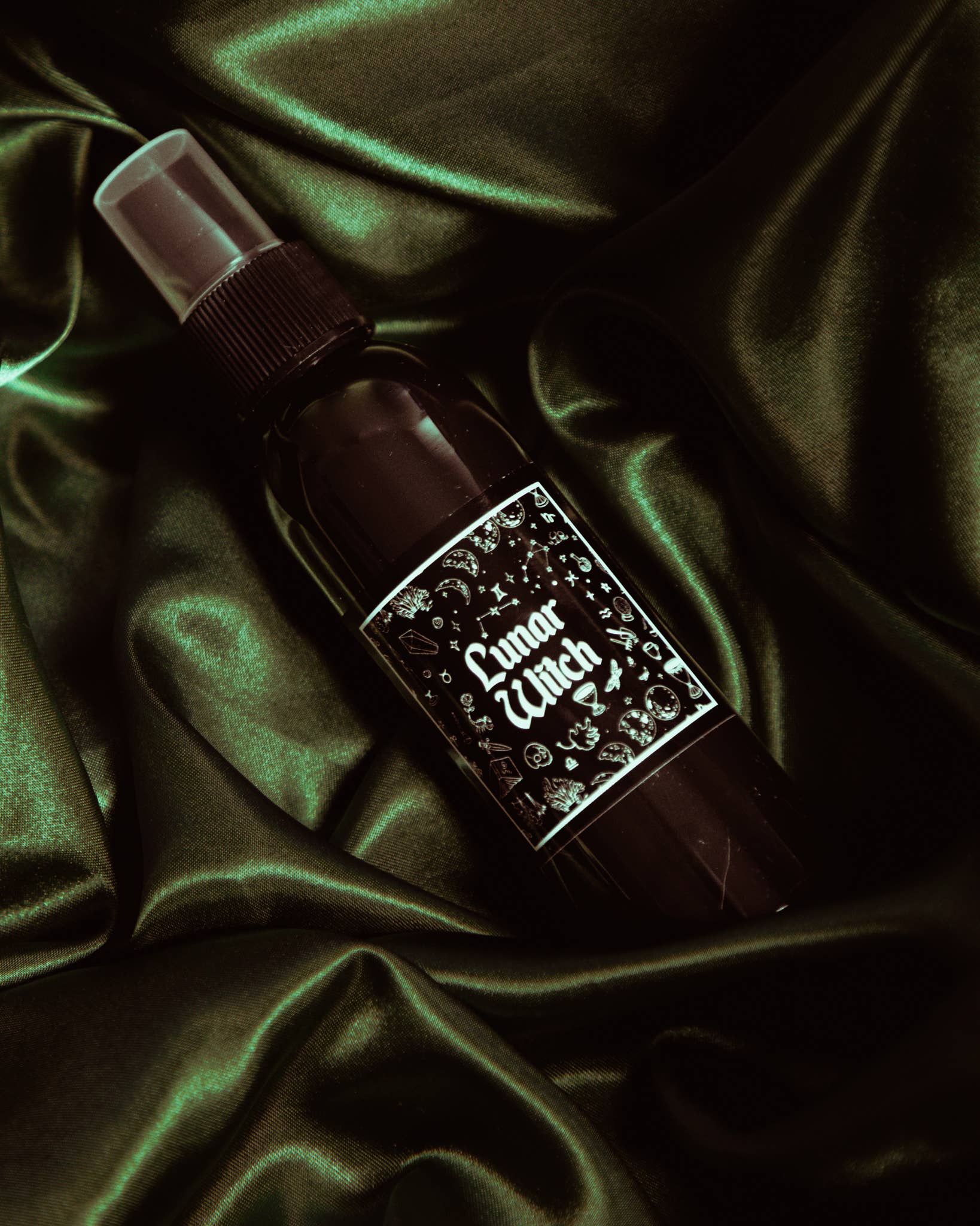 THE PRETTY CULT Lunar Witch Room & Linen Spray Parfume