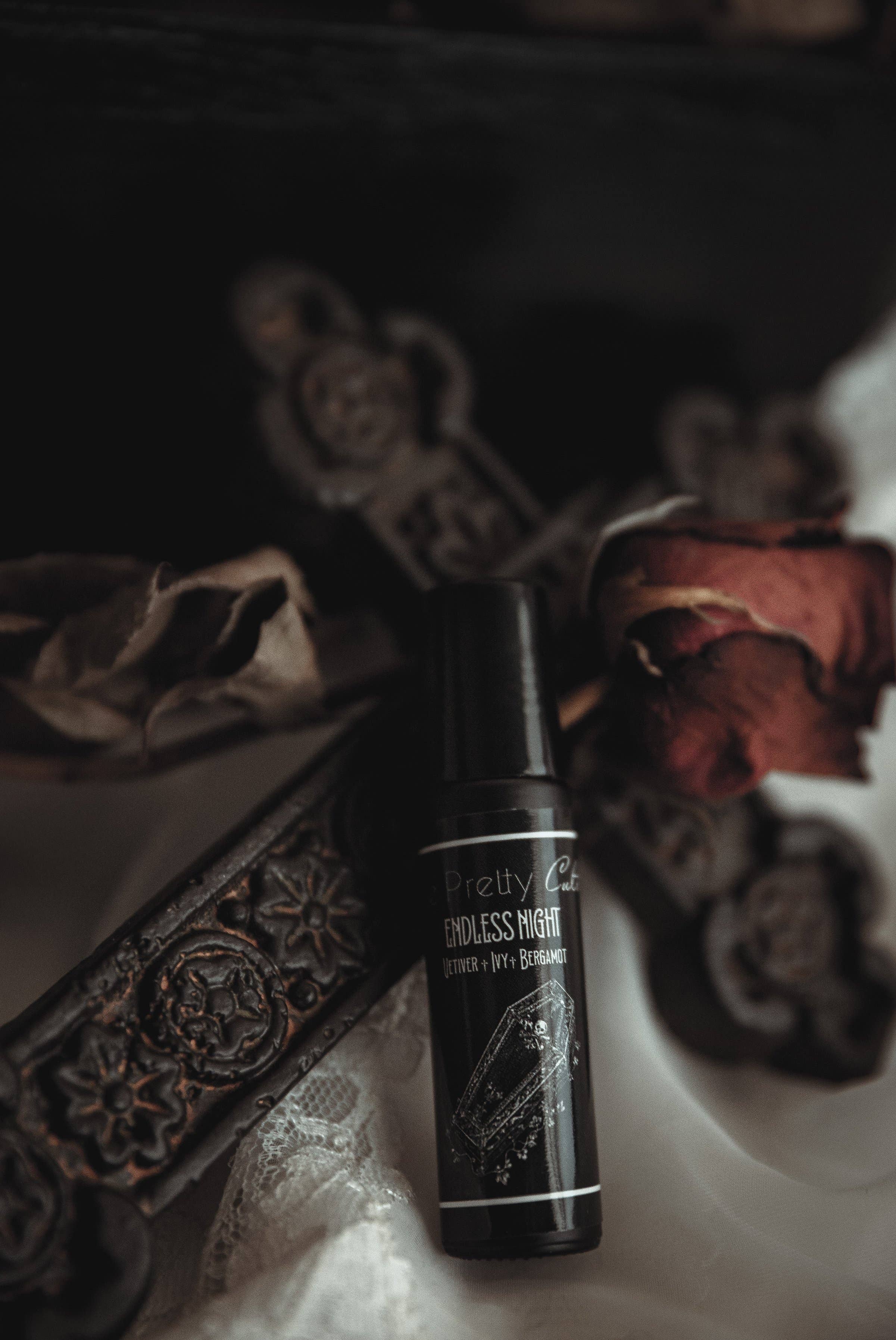 THE PRETTY CULT Endless Night Perfume Oil