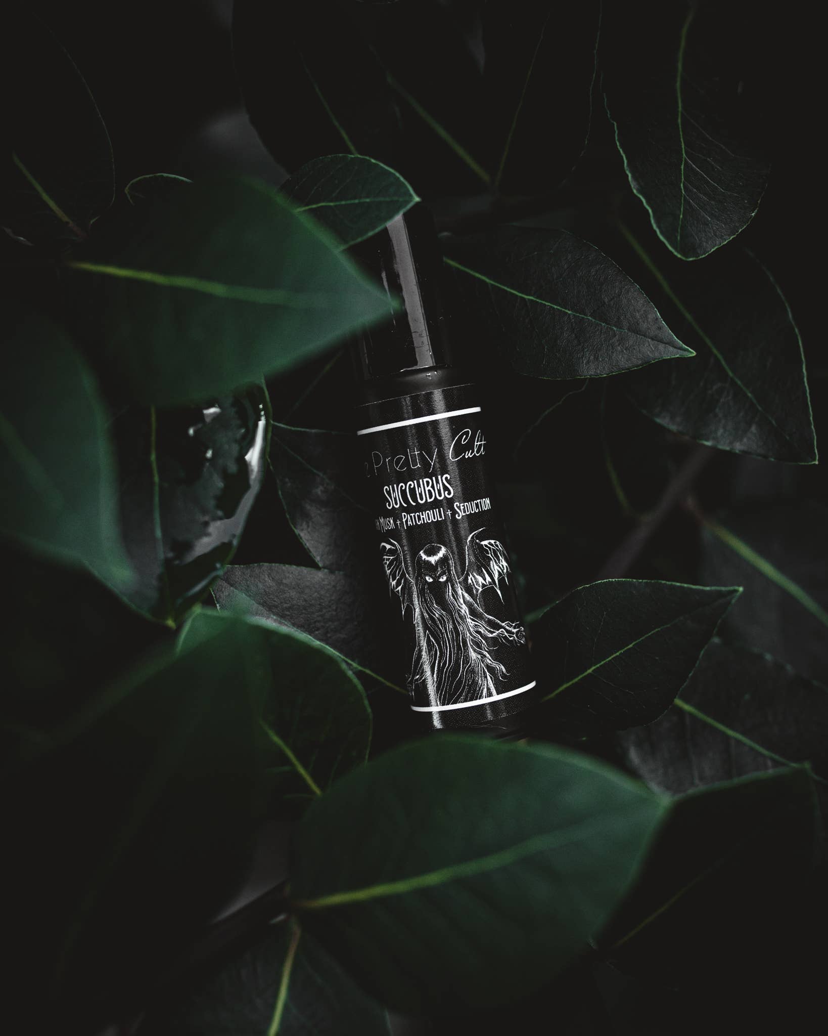 THE PRETTY CULT Succubus Perfume Oil