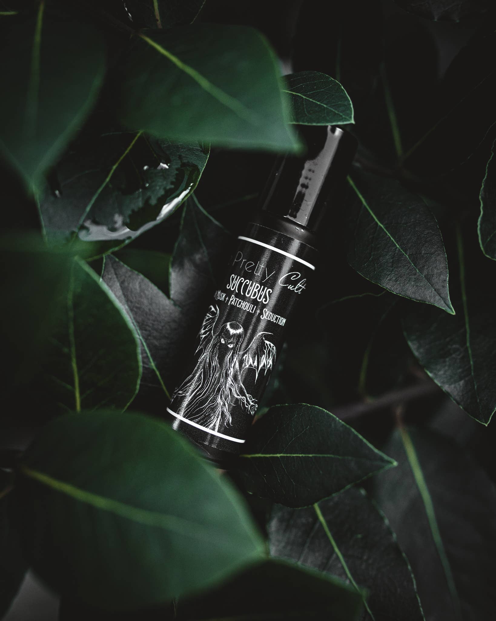 THE PRETTY CULT Succubus Perfume Oil