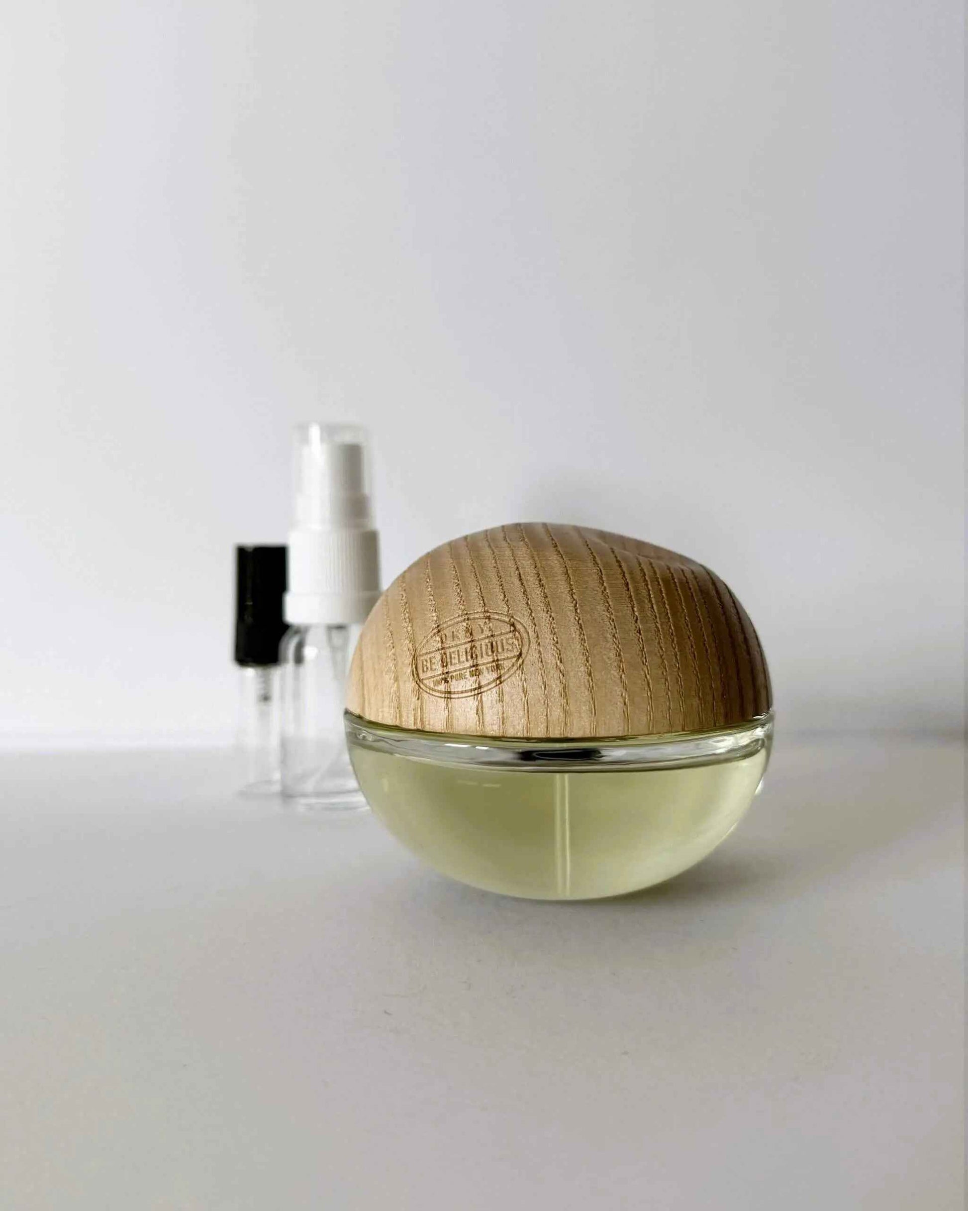 DKNY Be Delicious Coconuts About Summer