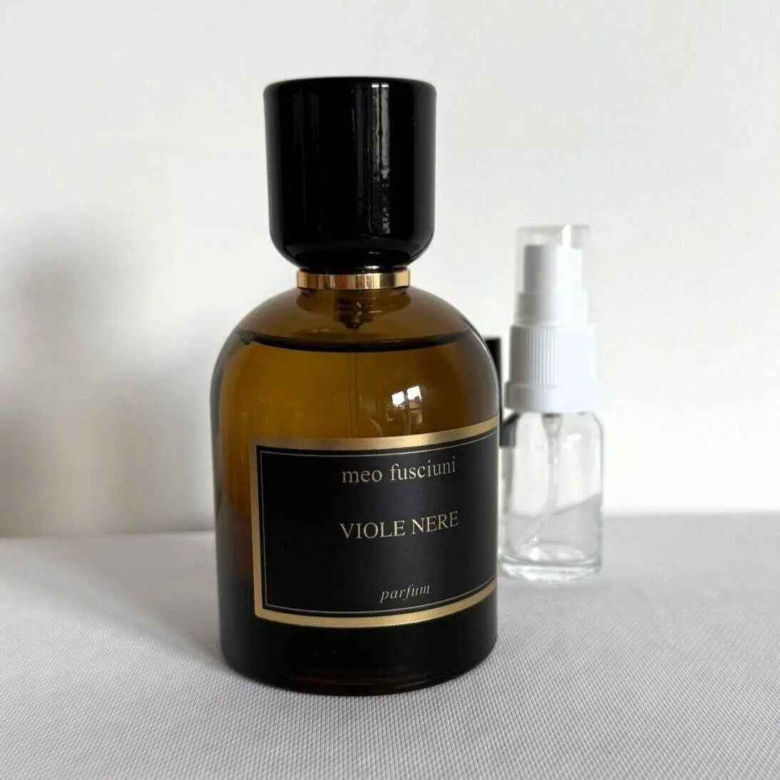 MEO FUSCIUNI Viole Nere