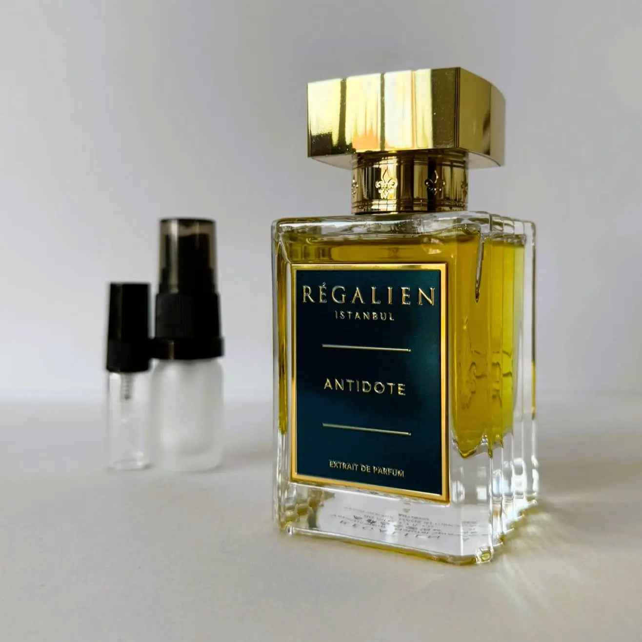 RÉGALIEN ISTANBUL Antidote