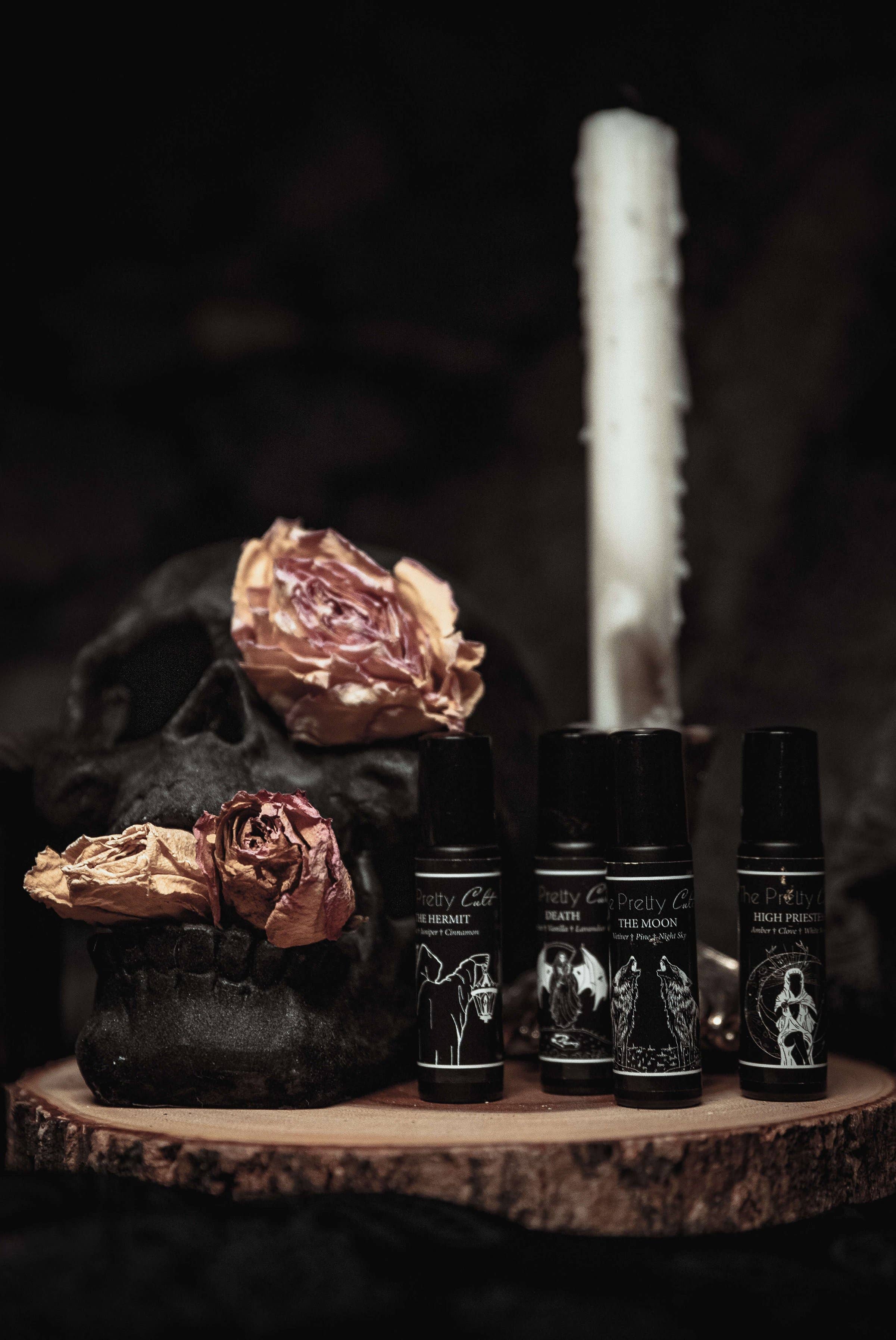 THE PRETTY CULT Hermit Perfume Oil