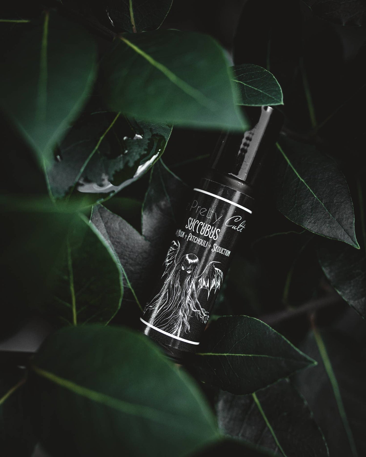 THE PRETTY CULT Succubus Perfume Oil